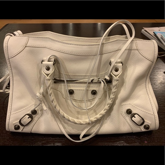 Balenciaga woman’s handbag (authentic) - Picture 1 of 8